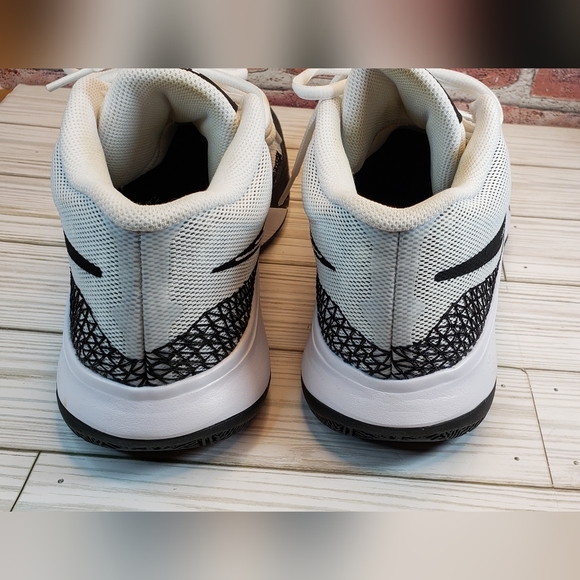 Nike Kyrie Flytrap 6 Air Zoom men's size 7.5 (sa201) - Picture 5 of 15